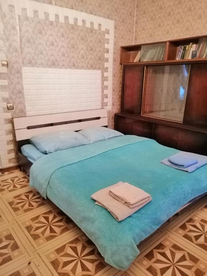 Ferienwohnung Рядом С Автовокзалом Odessa Exterior foto